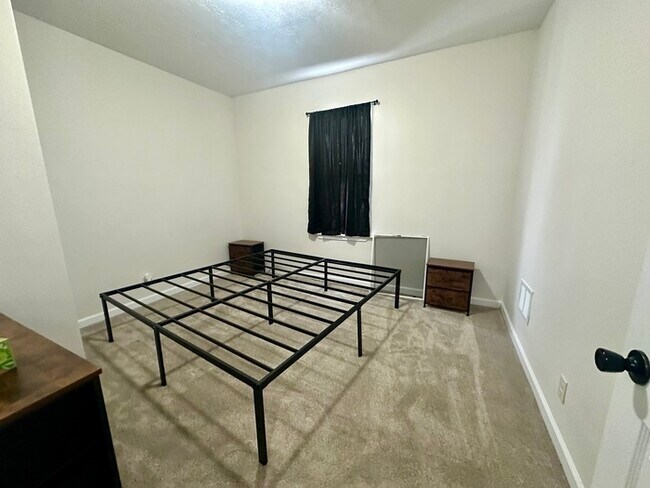 Building Photo - 49 S Lasalle St