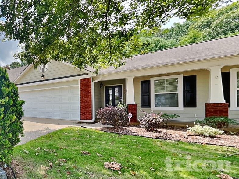 Building Photo - 210 Brookstone Trail