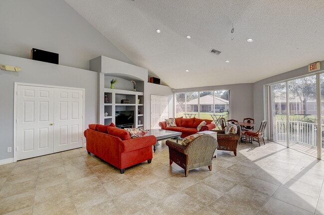 Building Photo - 235 Coral Trace Ln