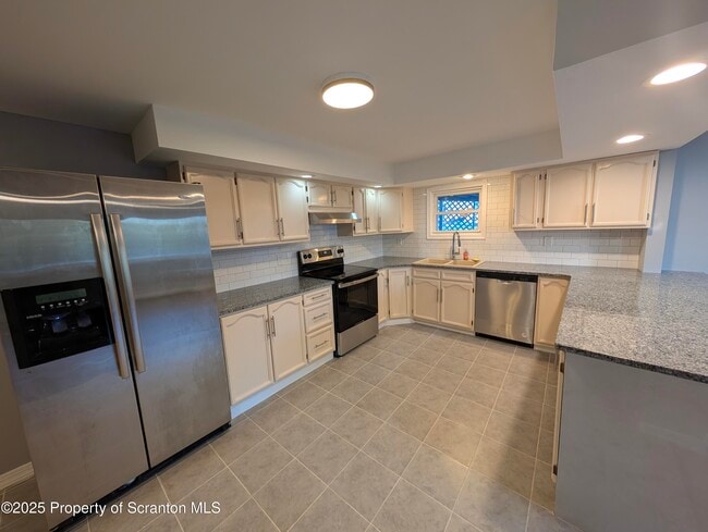 Building Photo - 1753 McDonough Ave