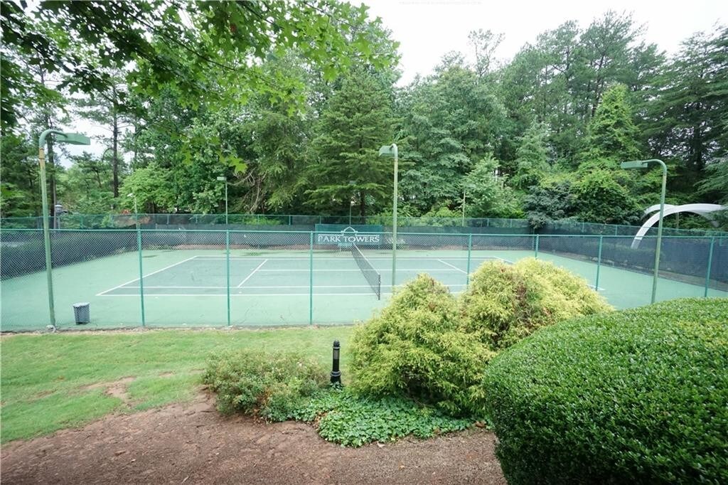 Amenities: Tennis Courts - 795 Hammond Dr