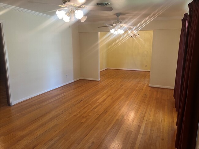 Building Photo - 3715 Latma Dr