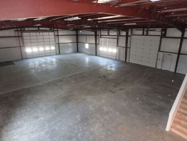 Building Photo - 1620 Co Rd 409