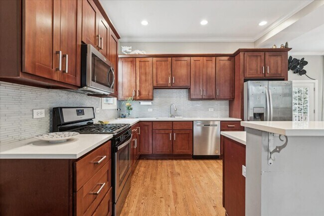 Building Photo - 1334 Wilmette Ave