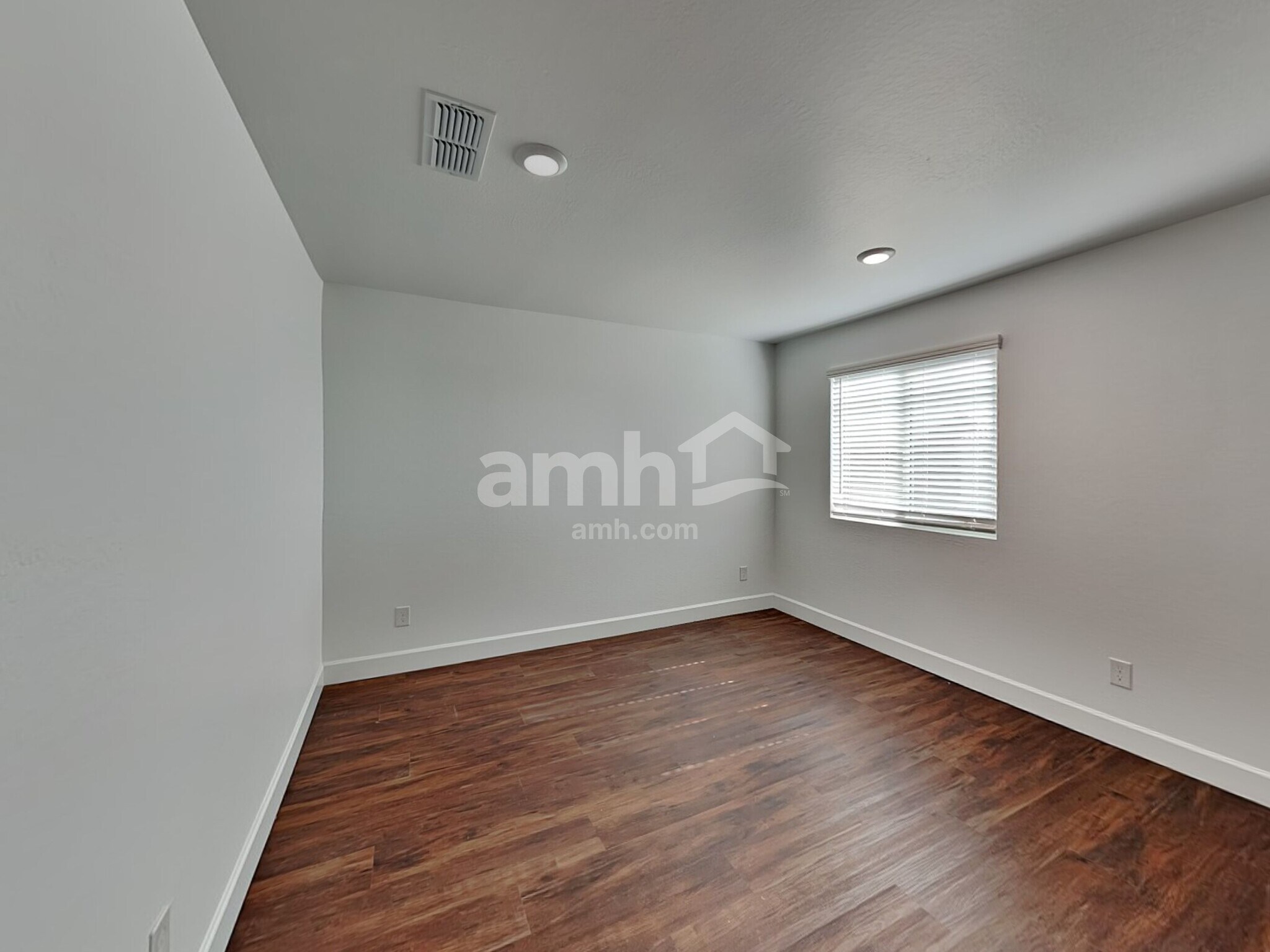 Building Photo - 17161 Puget Ave