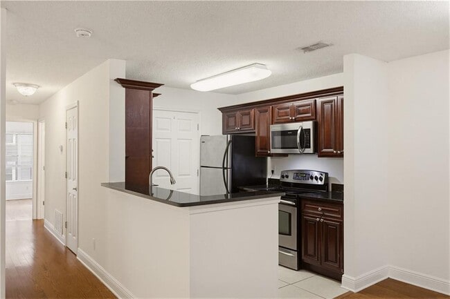 Building Photo - 6212 Santa Fe Pkwy