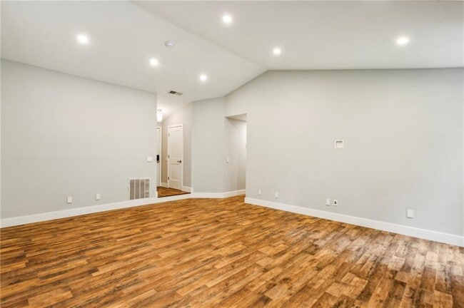 Building Photo - 3415 Owens Pass NW