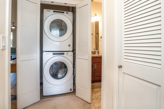 Building Photo - Beautiful Fully Furnished, 3 Bed/2 Bath Kai Ani Village Townhome