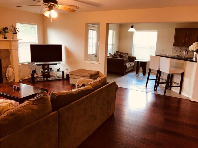 Building Photo - 2418 Slate Ridge Ln