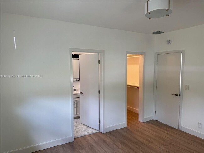 Building Photo - 5891 SW 83rd St