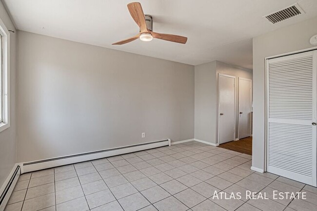 Building Photo - 9462 W 65th Ave