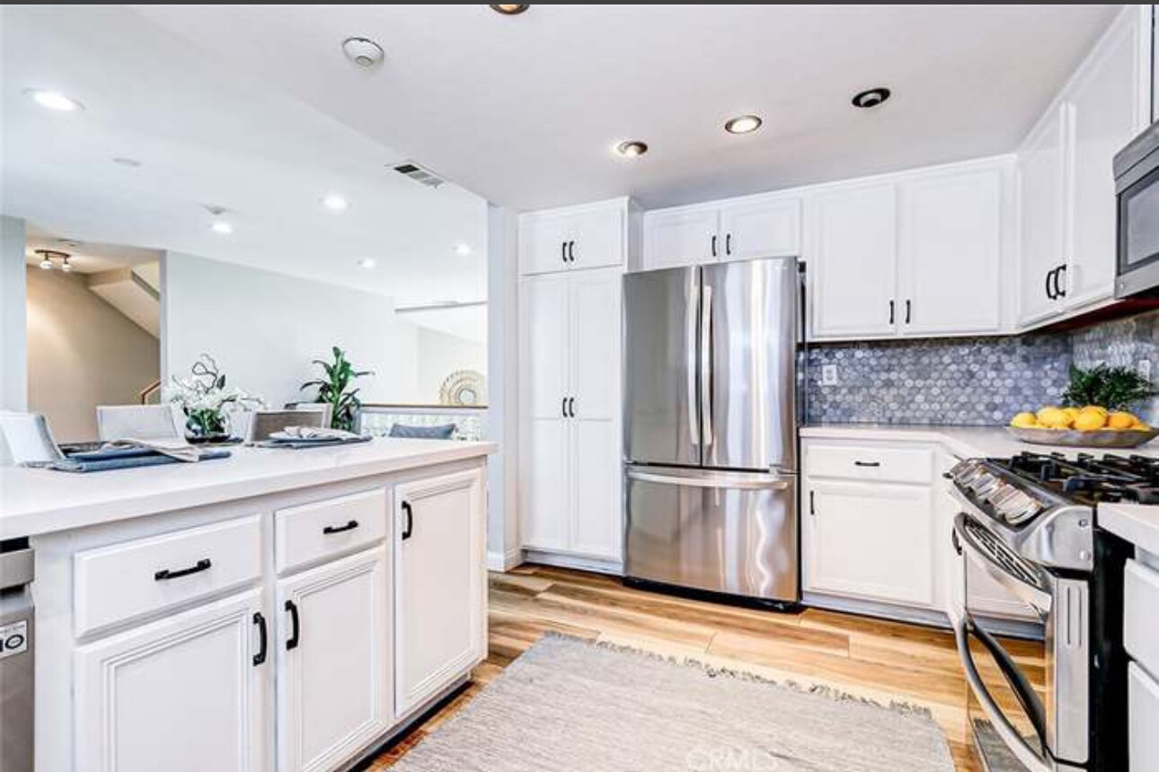 Kitchen - 2218 Mathews Ave
