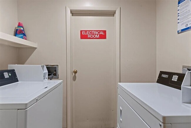 Building Photo - Winter Seasonal Rental- Wild Irishman 1039