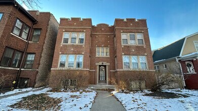 Building Photo - 5226 N Bernard St