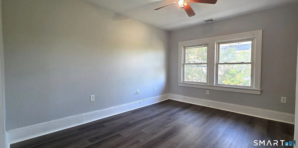 Building Photo - 48 Elmwood Ave