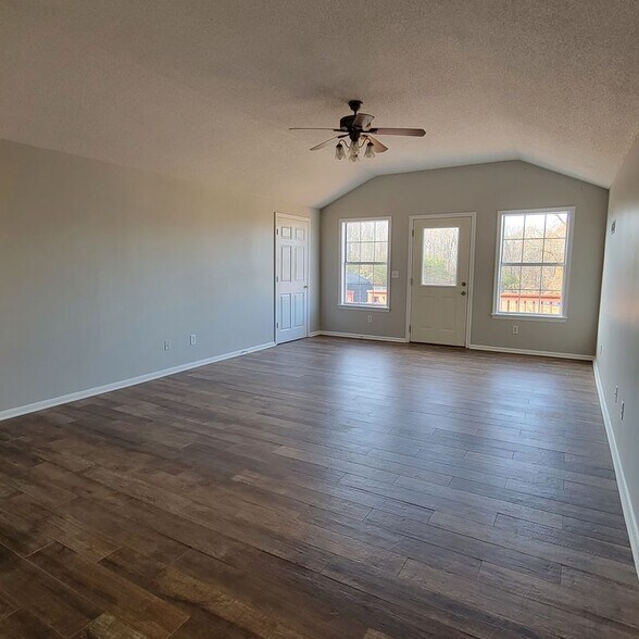 Building Photo - 4950 Hoof Beat Trail