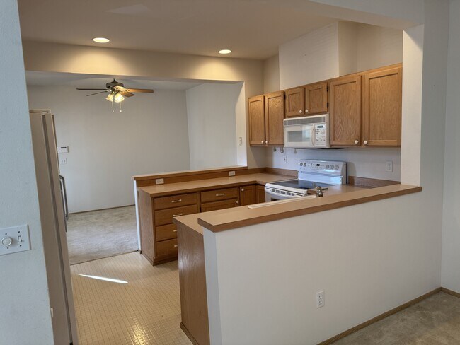 Building Photo - 11634 Breckenridge Ln NW