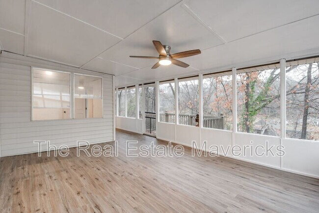 Building Photo - 810 Caldonia St