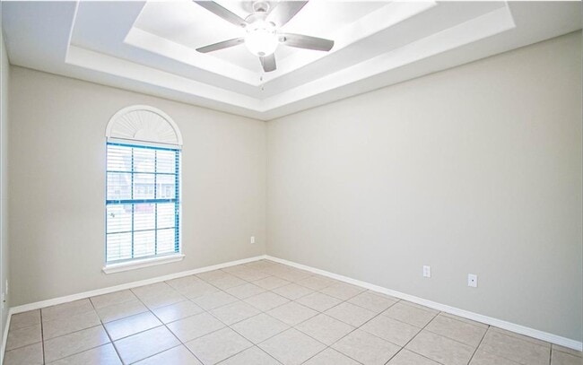 Building Photo - 6709 Haddonfield St