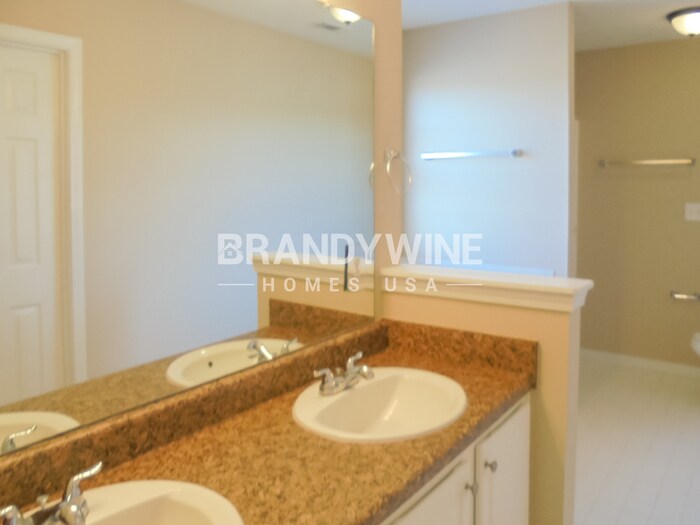 Building Photo - 104 Dana Dr