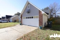 Building Photo - 2573 Laurelcrest Dr