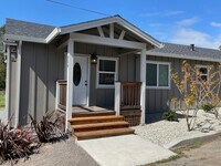 Building Photo - 350 Palm Ave