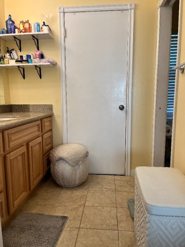 Building Photo - 19926 Cantara St