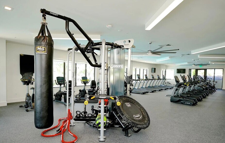 Building Photo - 8311 NW 49th St