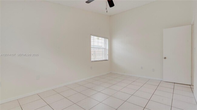 Building Photo - 6410 SW 112th Pl