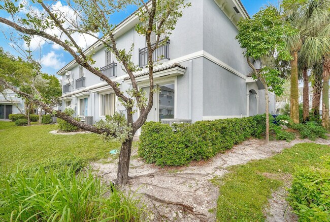 Building Photo - 1427 NW 34th Way