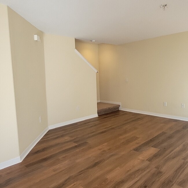 Building Photo - 391 Carina Cir