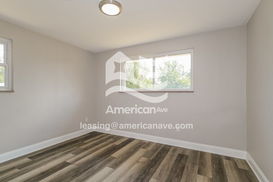 Building Photo - 6811 Chamberlain Ct