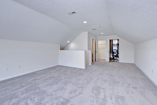 Building Photo - 4688 Yeardley Loop