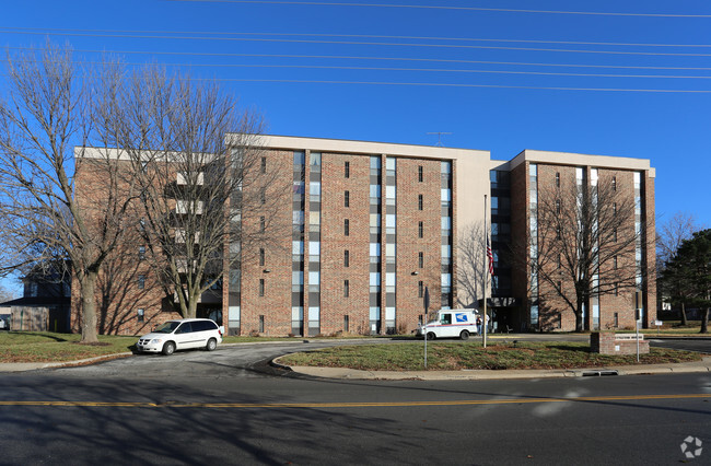 Primary Photo - Nettleton Manor Apartments