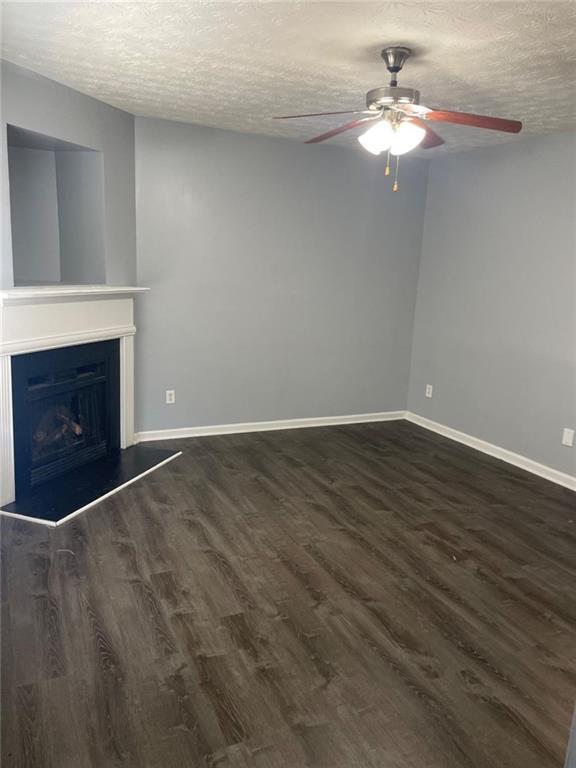 Building Photo - 6316 Ellenwood Dr