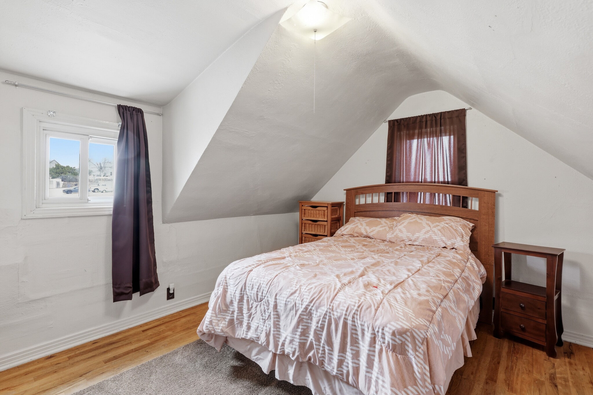 Building Photo - 727 Fairview St