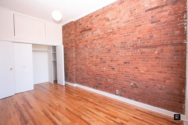 Building Photo - 259 Flatbush Avenue