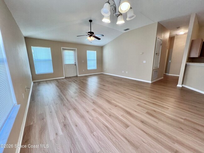 Building Photo - 441 Loxley Ct
