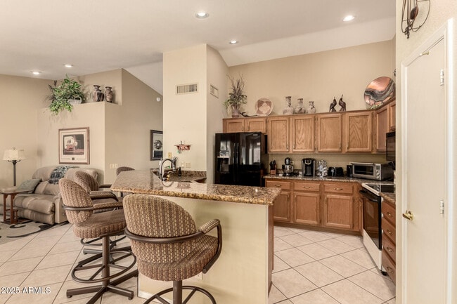 Building Photo - 9559 E Sunburst Dr