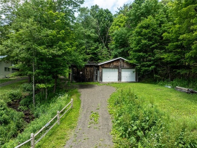 Building Photo - 345 Dorr Edson Rd