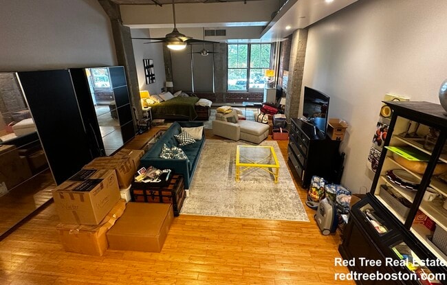 Building Photo - 156 Porter St