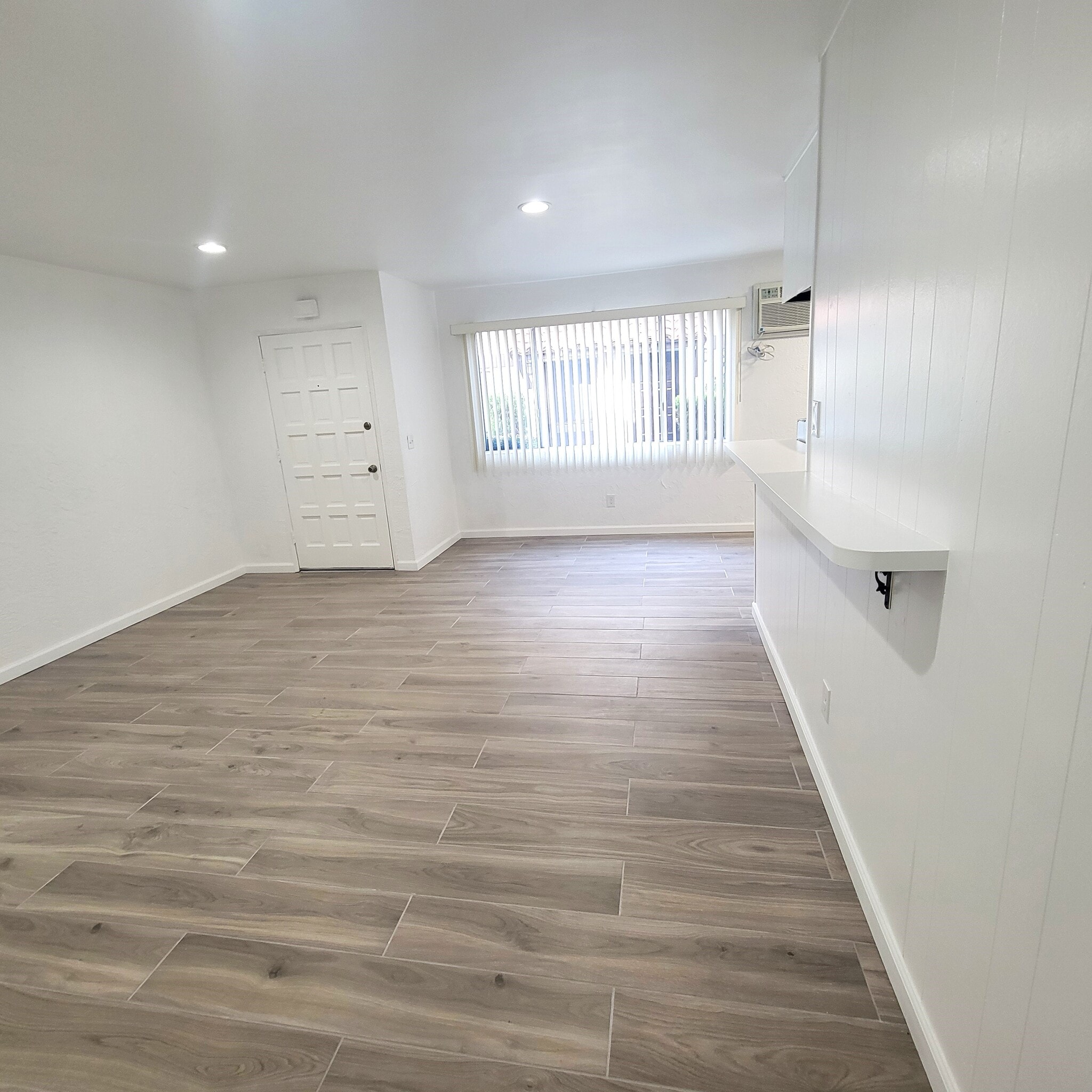 Building Photo - 3901 Green Ave