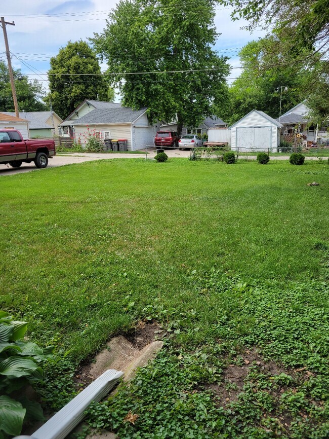 Back Yard - 5050 Dudley St