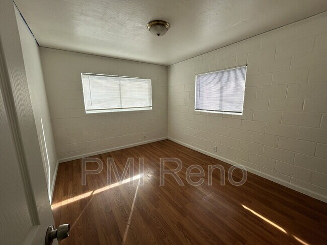 Building Photo - 2075 Patton Dr