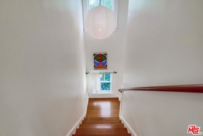 Building Photo - 2154 Willetta Ave N