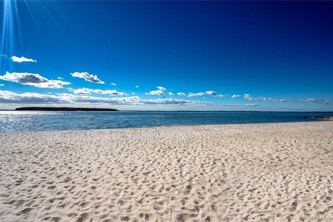 Building Photo - 1250 2nd St