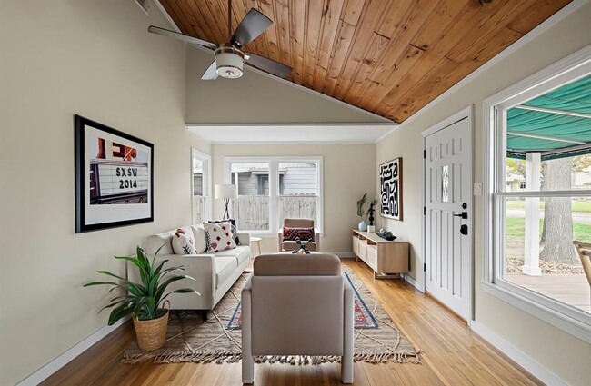 Building Photo - 5517 Avenue G