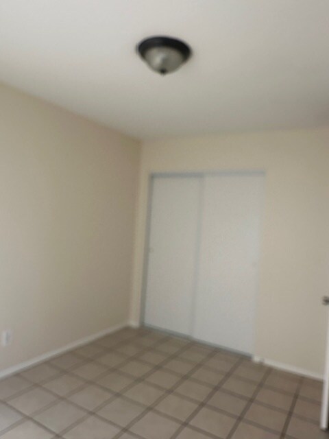 Building Photo - 1908 N Spring