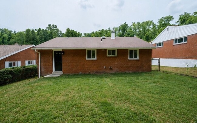 Building Photo - AVAILABLE SEPT 1ST!! BEAUTIFUL 3 BEDROOM HOME IN WILKINS TOWNSHIP!