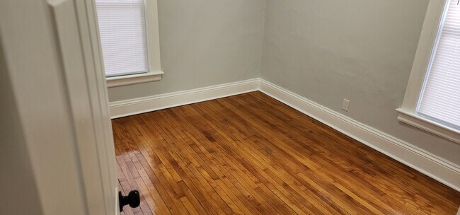 Building Photo - 1193 W Onondaga St